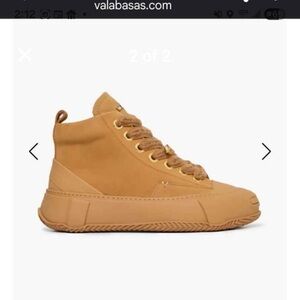 Men's Tan High-Top Boots